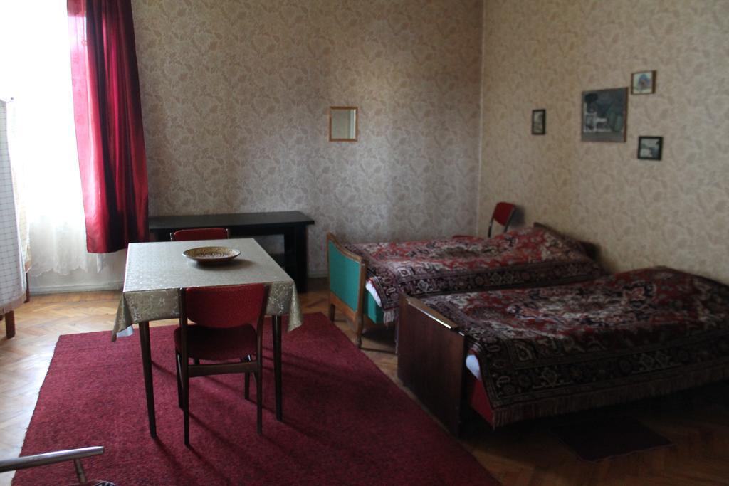 Tlt Guest House Telavi Exterior foto