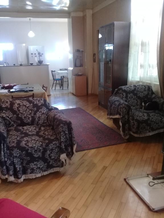 Tlt Guest House Telavi Exterior foto