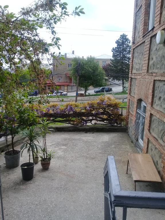 Tlt Guest House Telavi Exterior foto